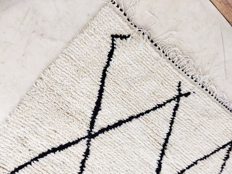290x180cm Moroccan Berbere Carpet