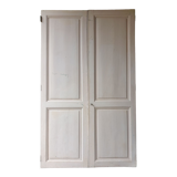 Double antique wooden doors