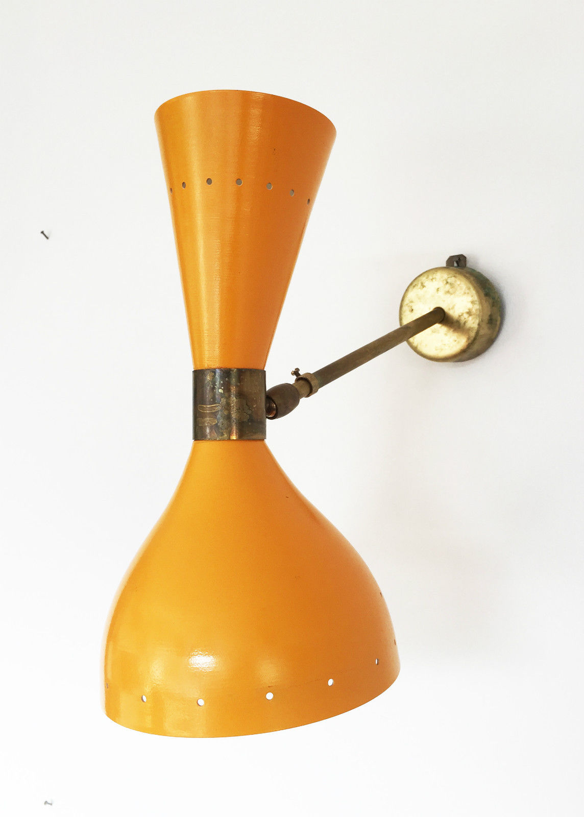 Wall lamp in the style of the Italian creations of the 50s