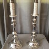 Paire de lampes en bronze argente de style Louis XV abat-jour contemporain