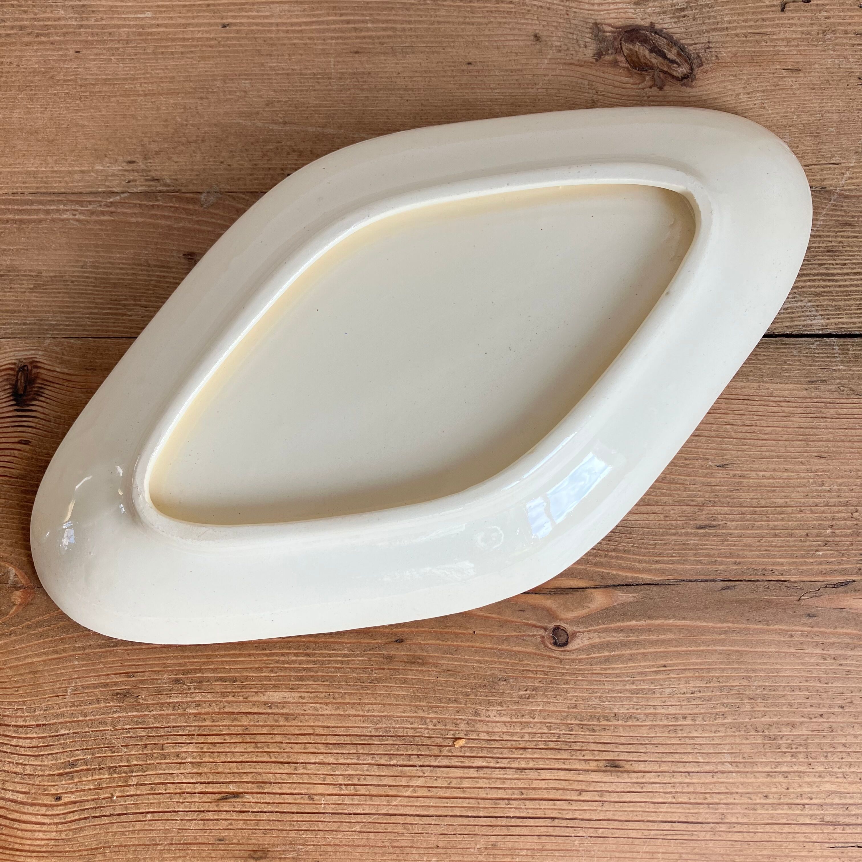 Ravier Salins floral décor