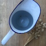 Enamelled sheet metal broc