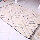 Traditional handmade wool Berber rug size 150 x 250 cm
