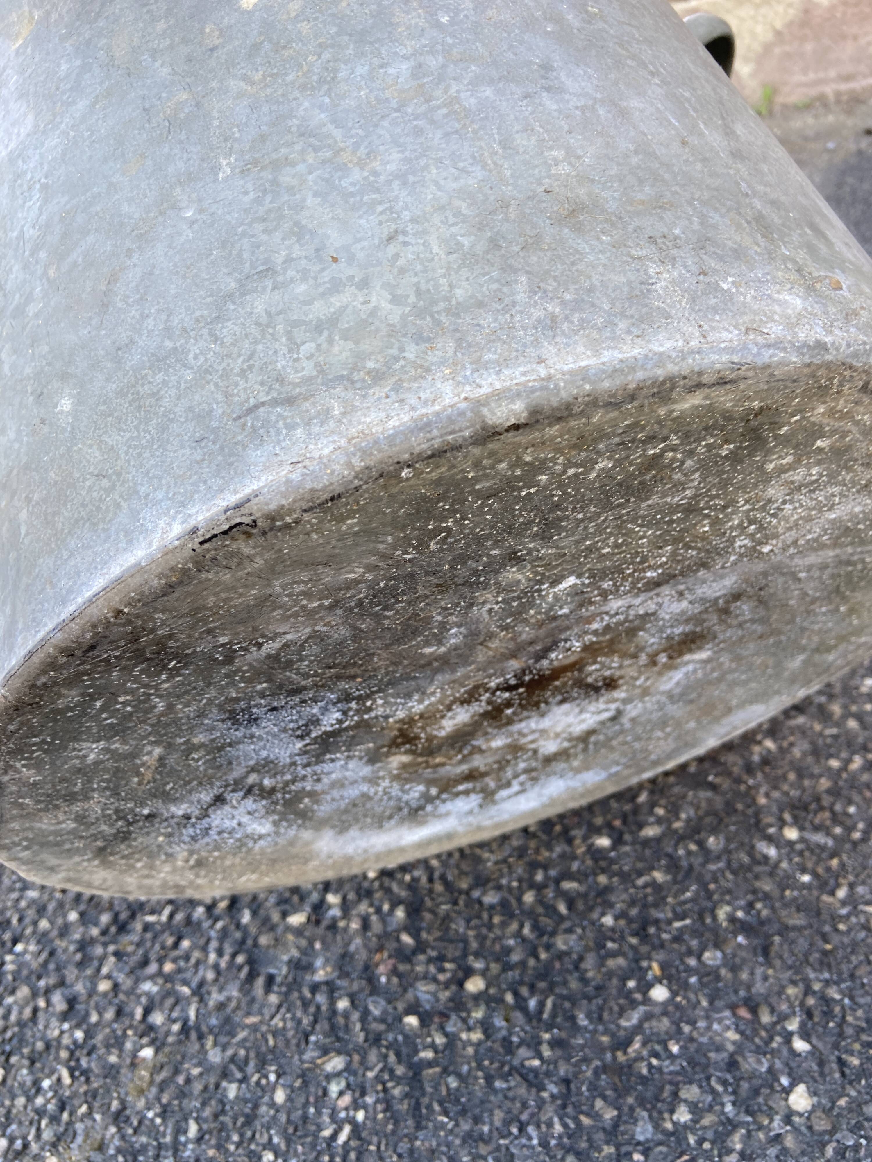 Planter basin in vintage zinc