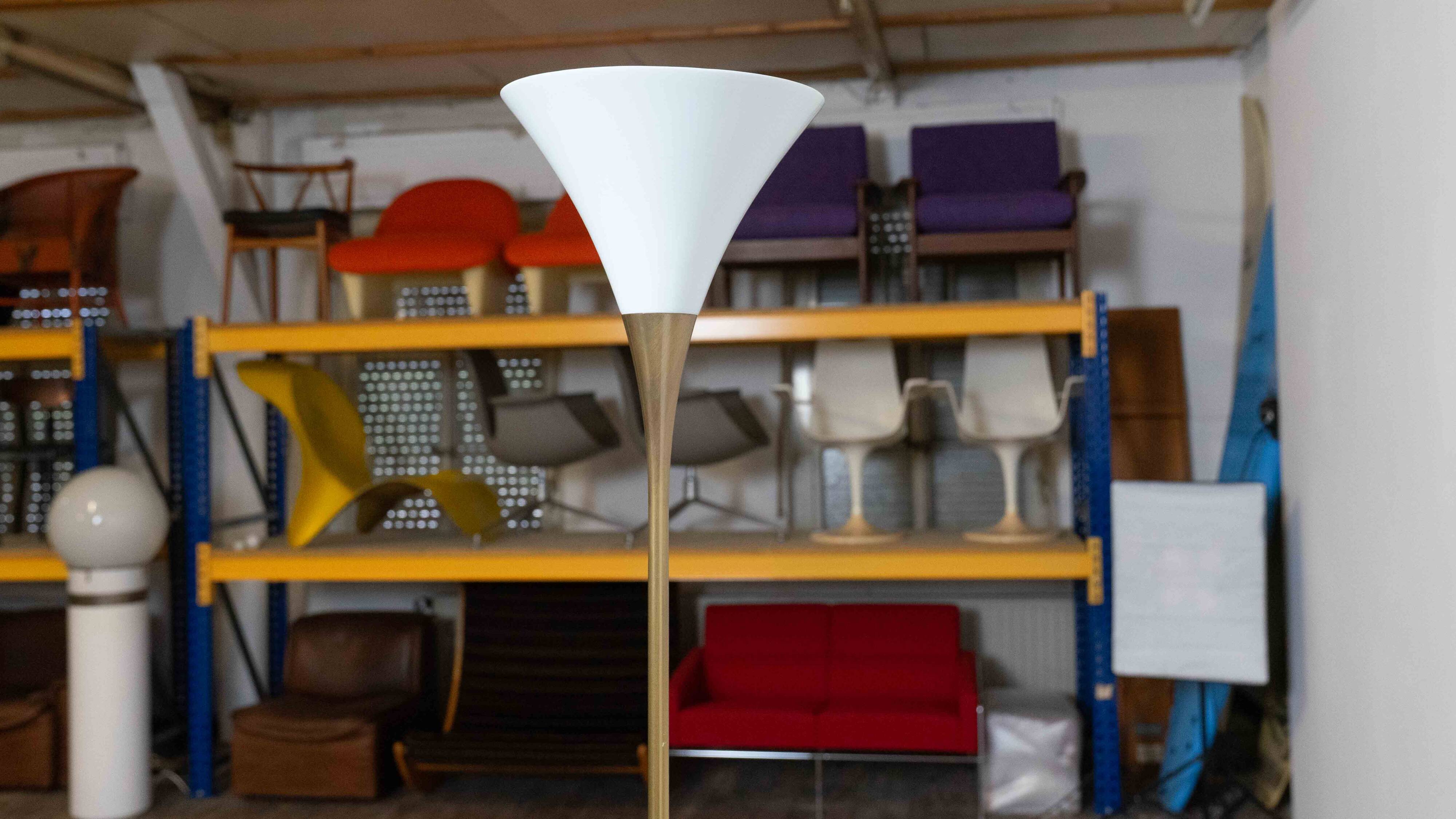 Lonea Floorlamp in brass by Florian Schulz