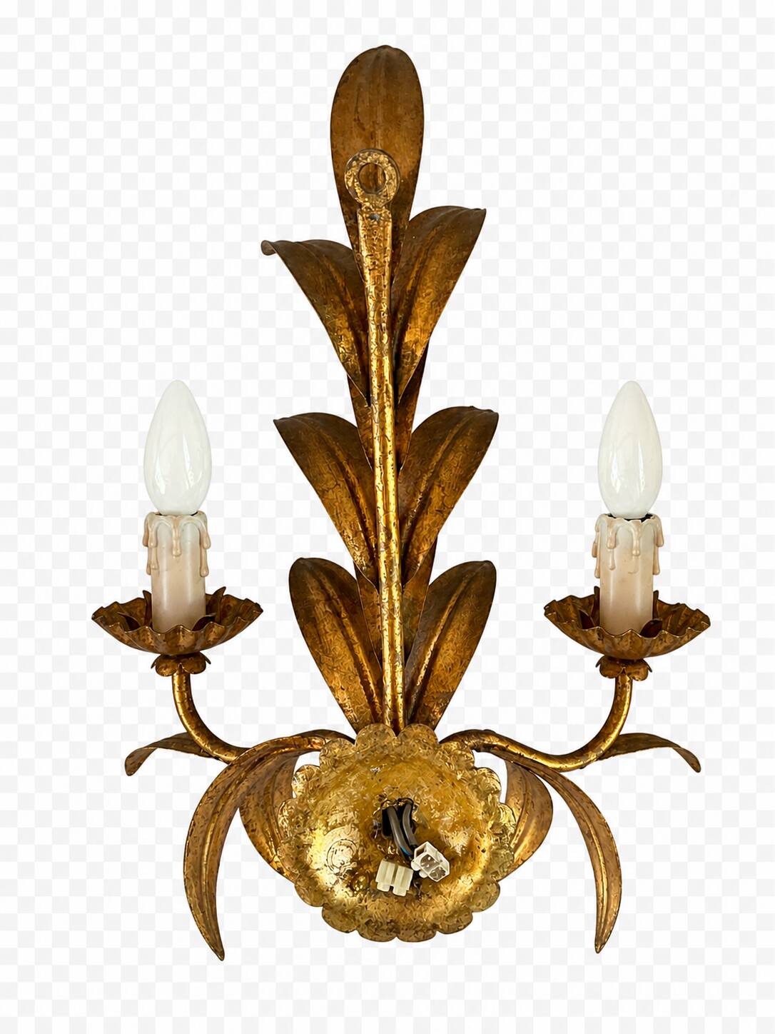 Pair of vintage wall lights in gilded metal, foliage, in the style of Hans Kögl.