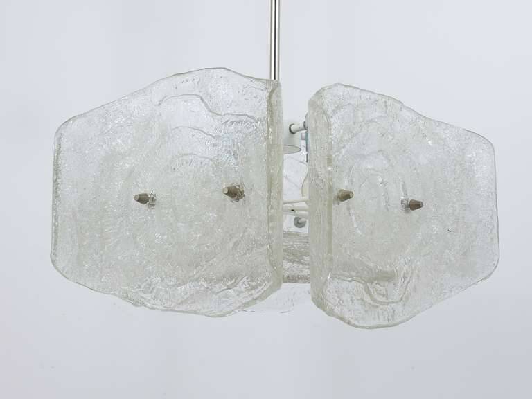 Lustre en verre dépoli de milieu de siècle de J. T. Kalmar, Autriche, années 1960