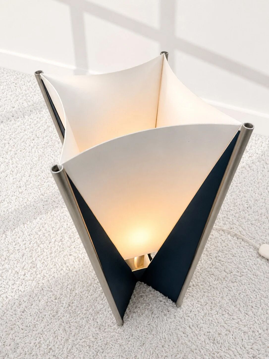 Table lamp "Style" for Knoll. Samuel Parker. 80s