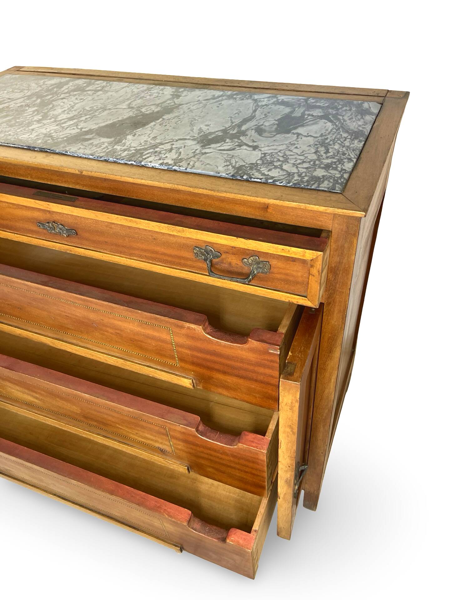 Commode de style Art Déco en bois de cerisier et noyer.
