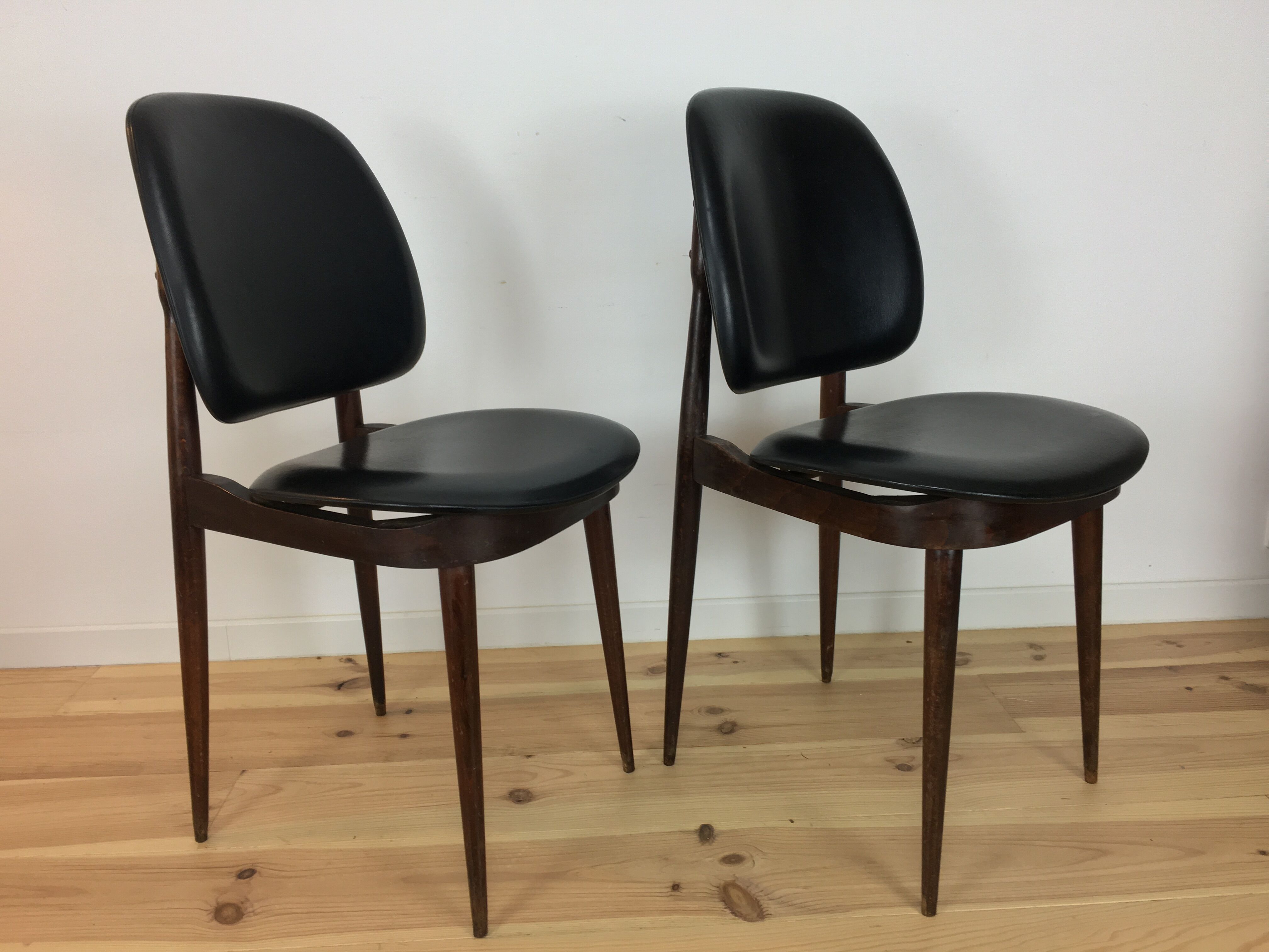 Pegasus chair by Baumann, black