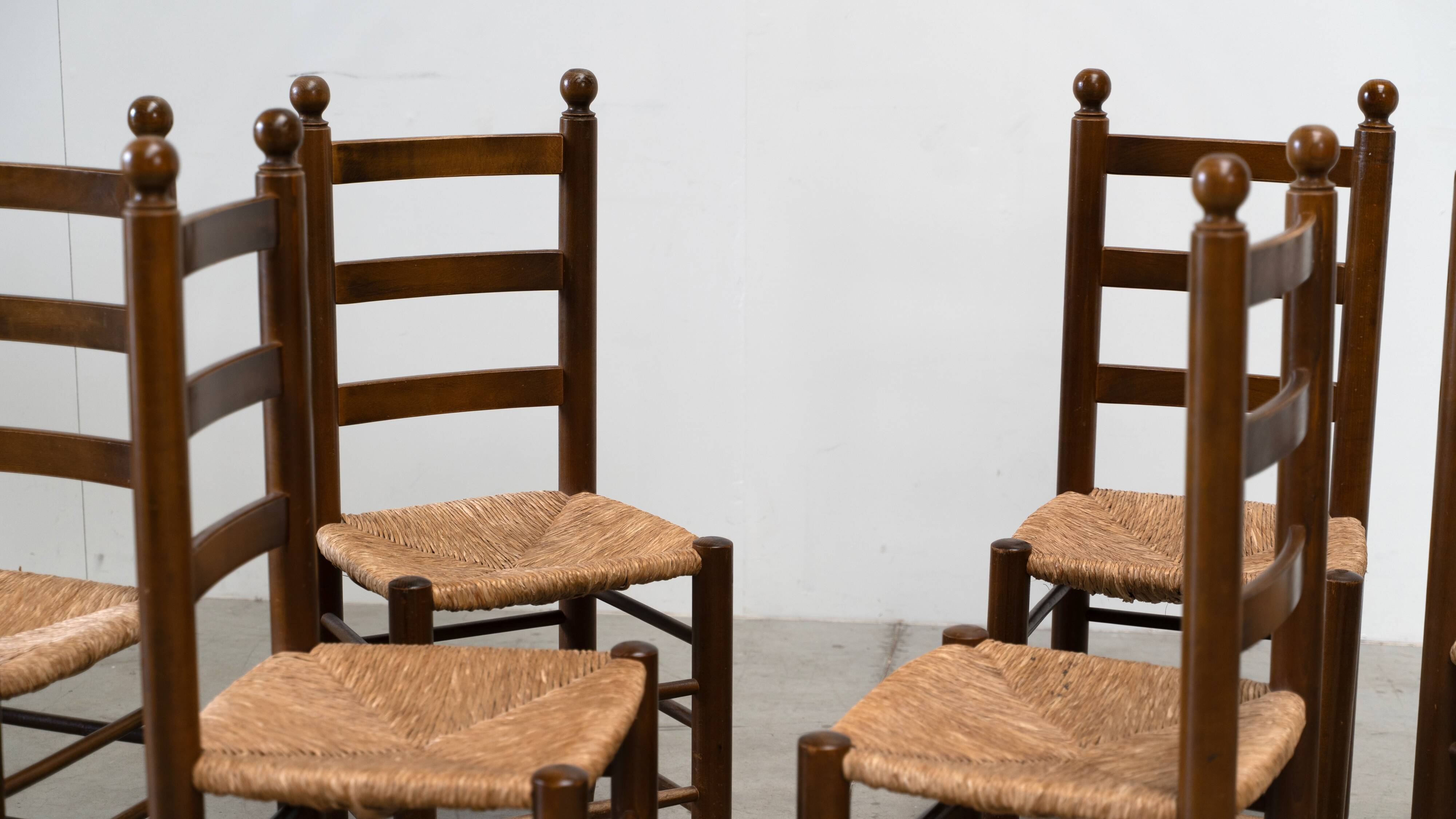 Ensemble de six chaises de salle à manger françaises par Charles Dudouyt