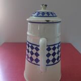 White enamelled sheet metal coffee maker with blue diamonds in relief