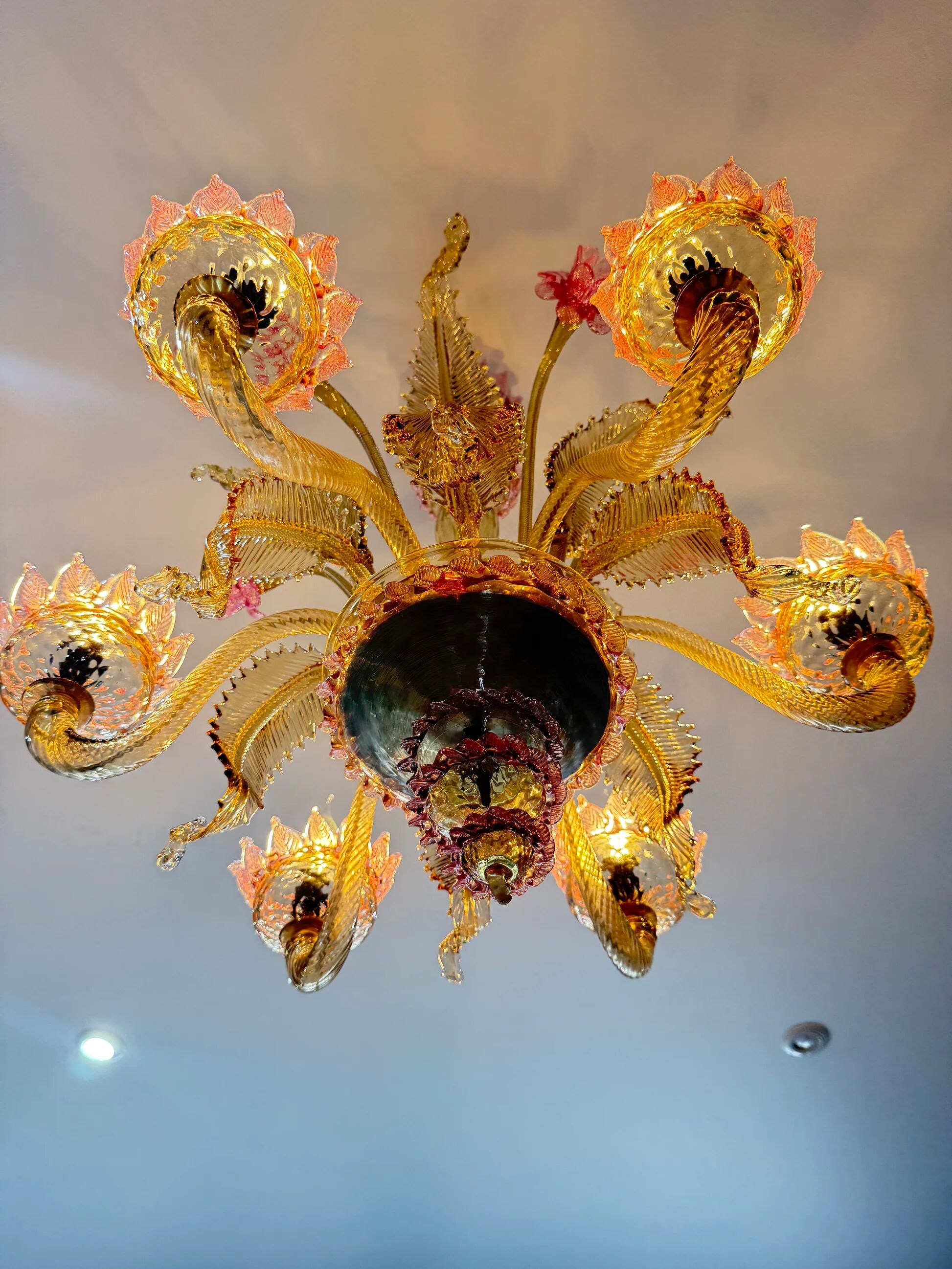 Venetian glass chandelier with pink and gold floral decoration – 6 lights