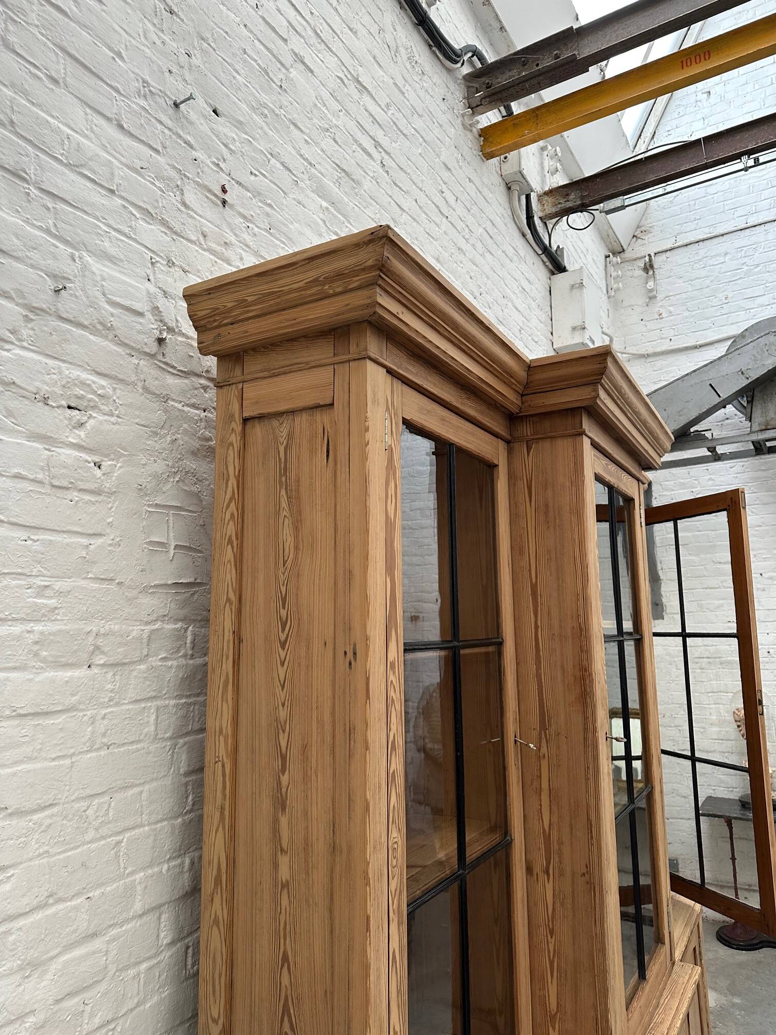 Masterful exhibition showcase from the early 20th century