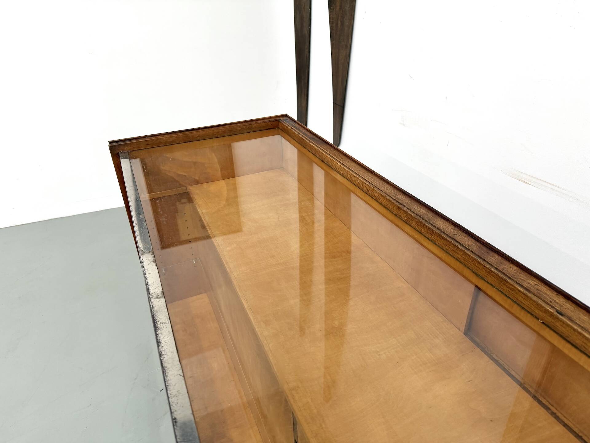Vintage Siegel Paris workbench in oak and glass – 1950