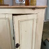 Buffet patiné beige