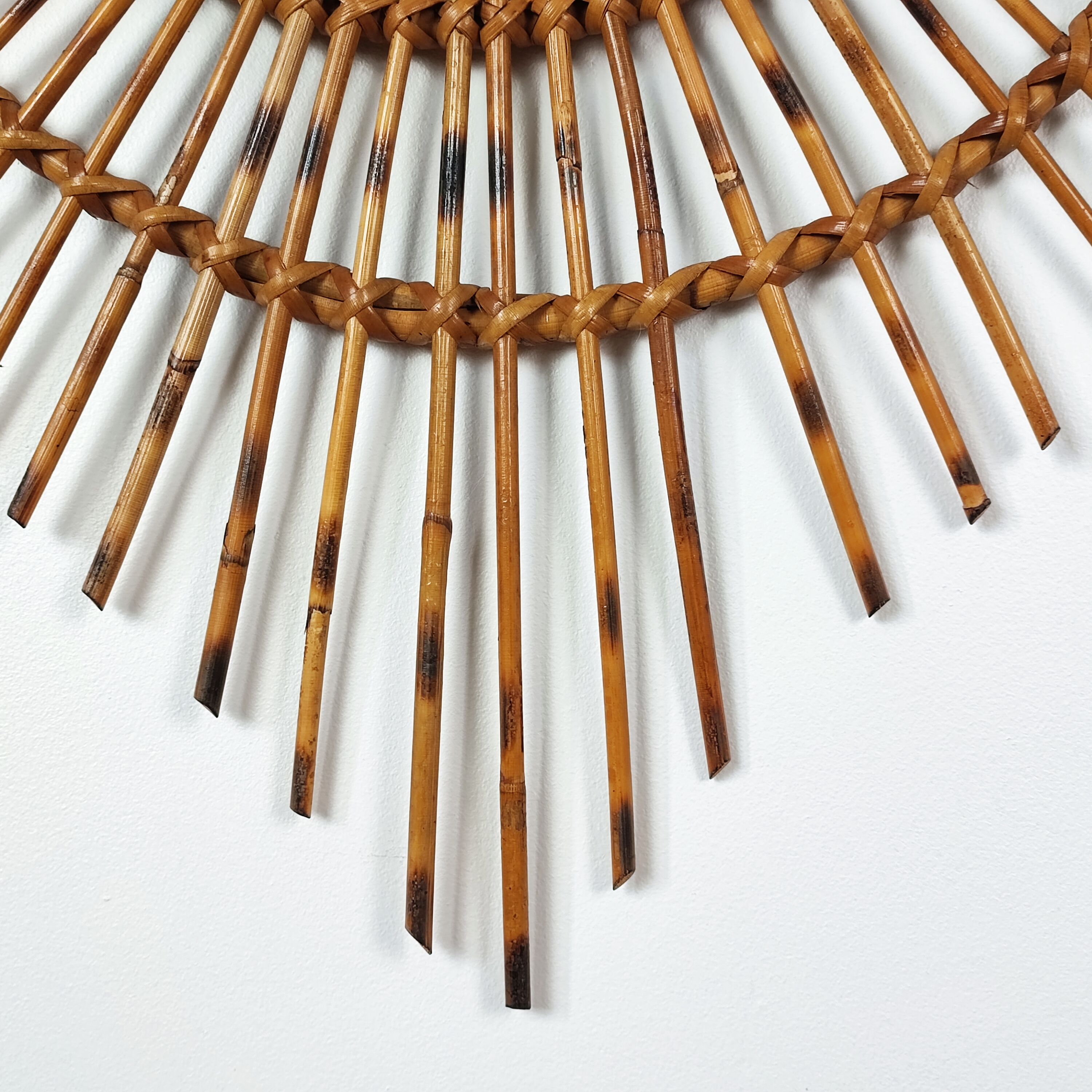 Rattan mirror 60