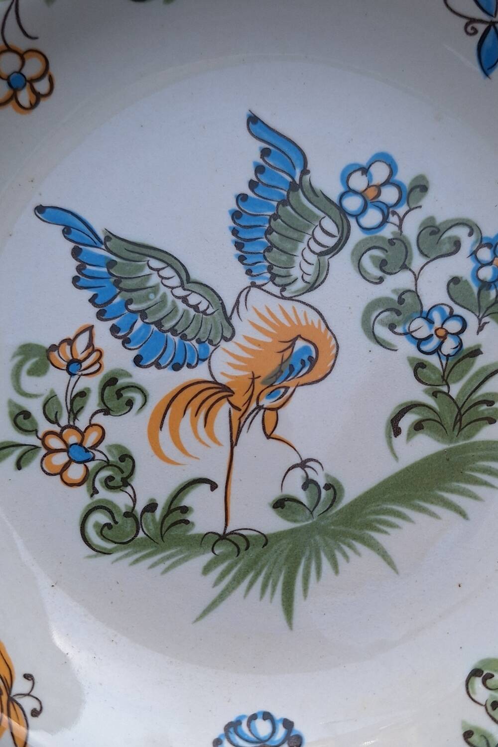 Plate with bird decoration Moustiers