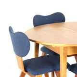 Dining set with round beech table + 4 'Heart' vintage dining chairs.