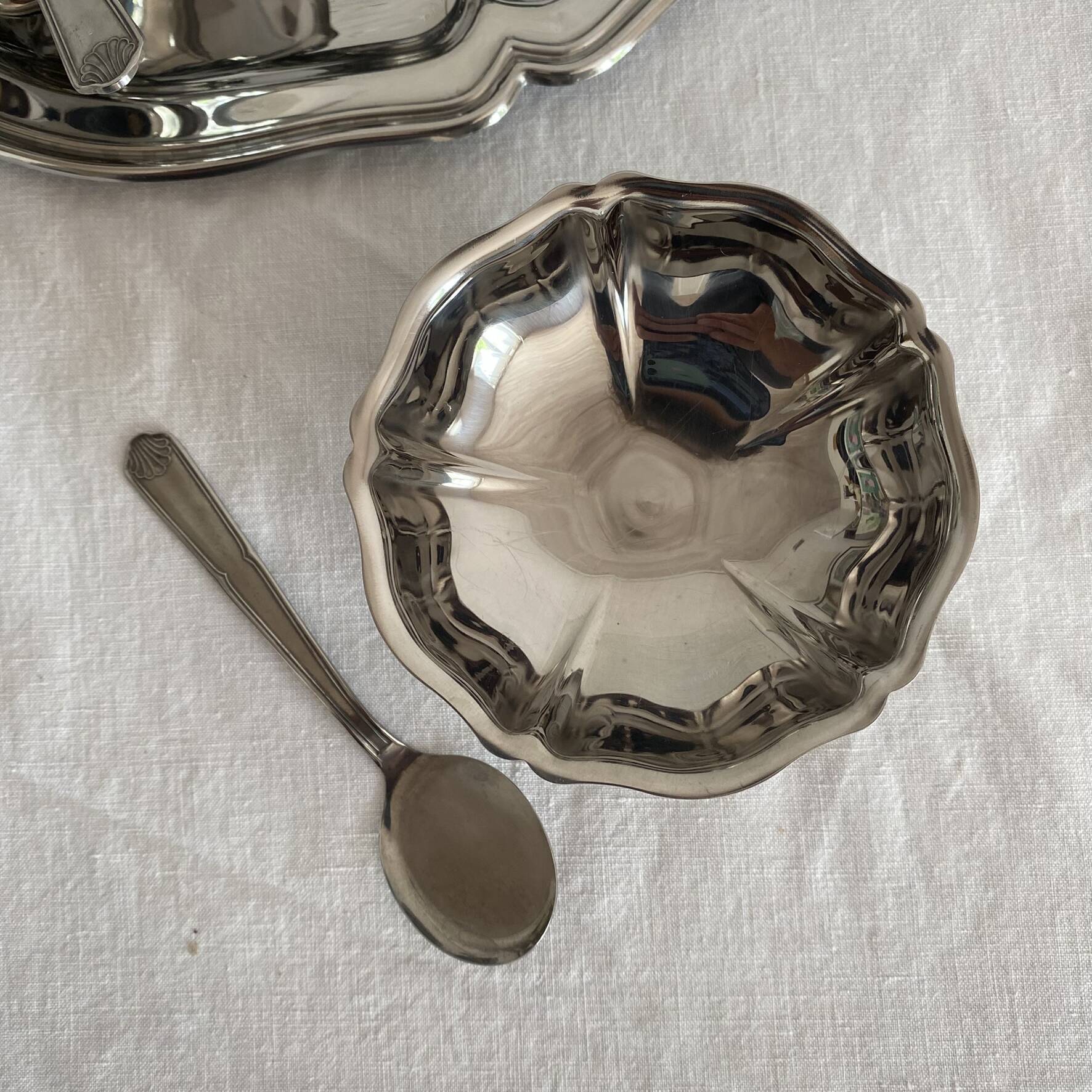 Service à glace en inox  Guy Degrenne , plateau et coupes