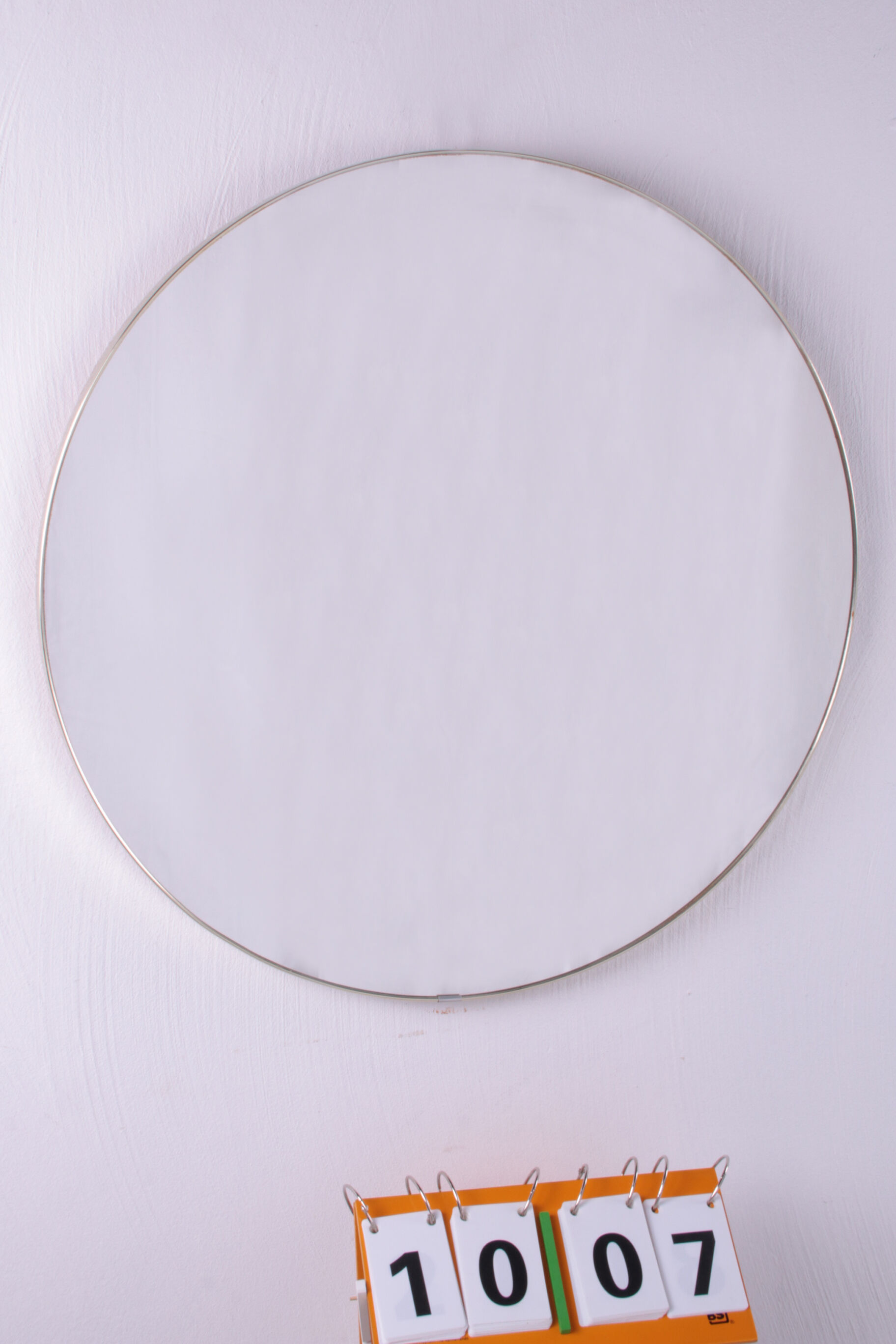 Miroir mural vintage avec bord doré, années 1960