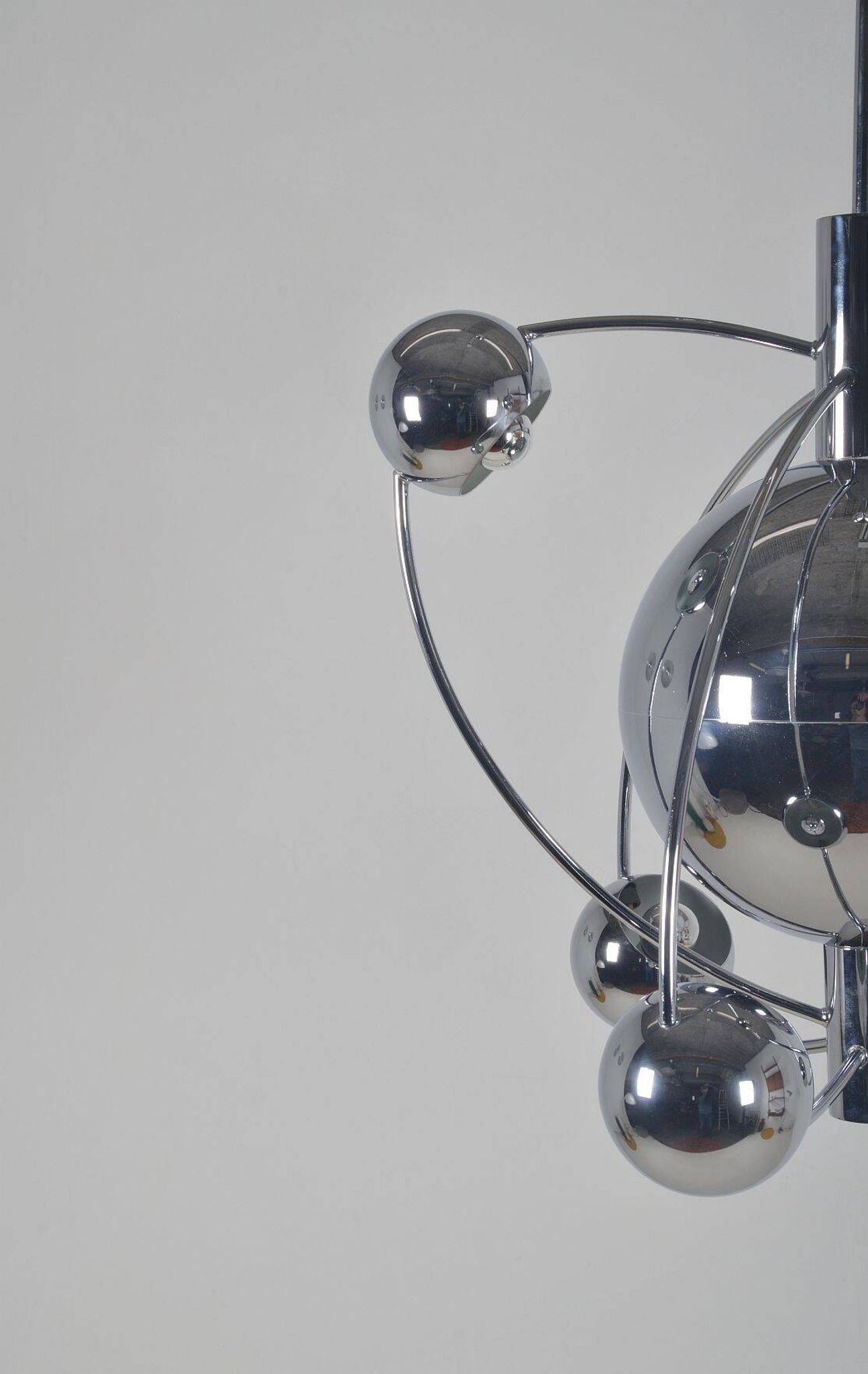 Chandelier 'Satellite' italien conçu par Goffredo Reggiani, années 1960.