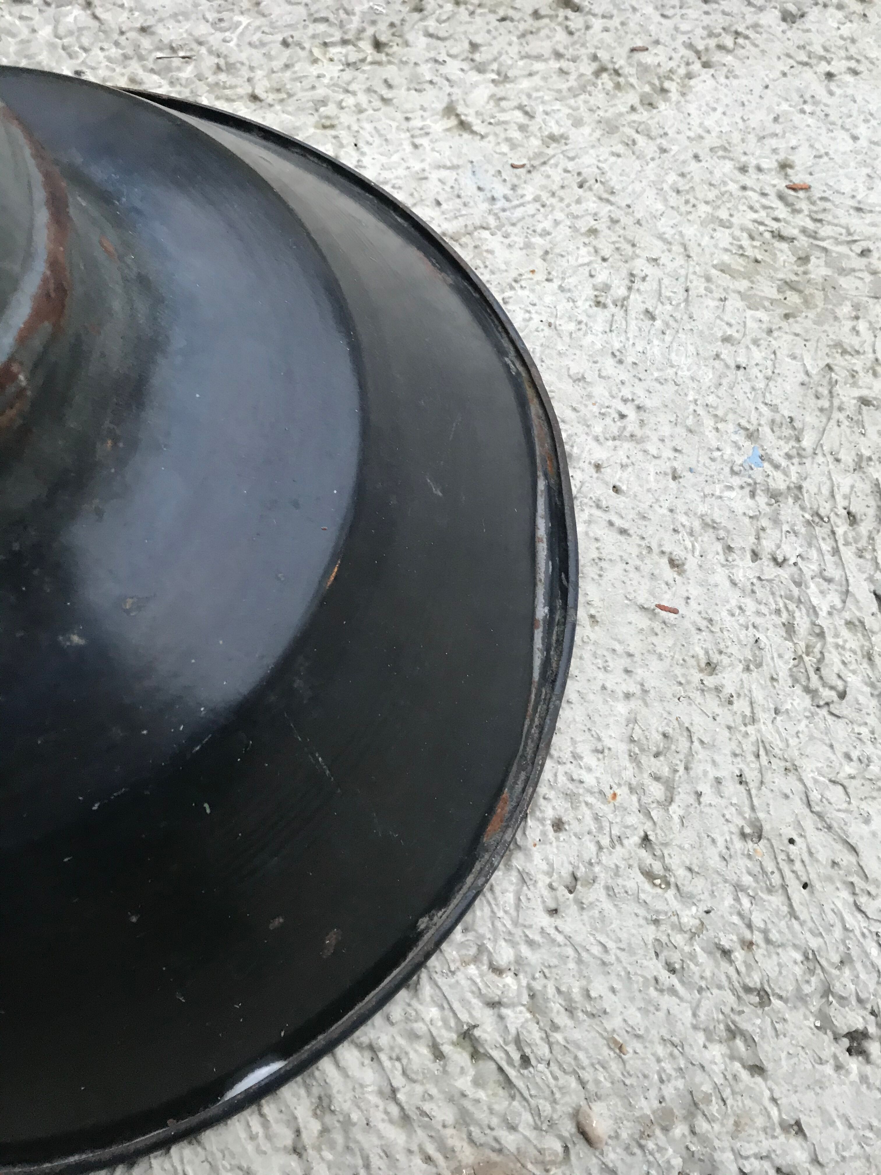 Enamelled industrial hanging