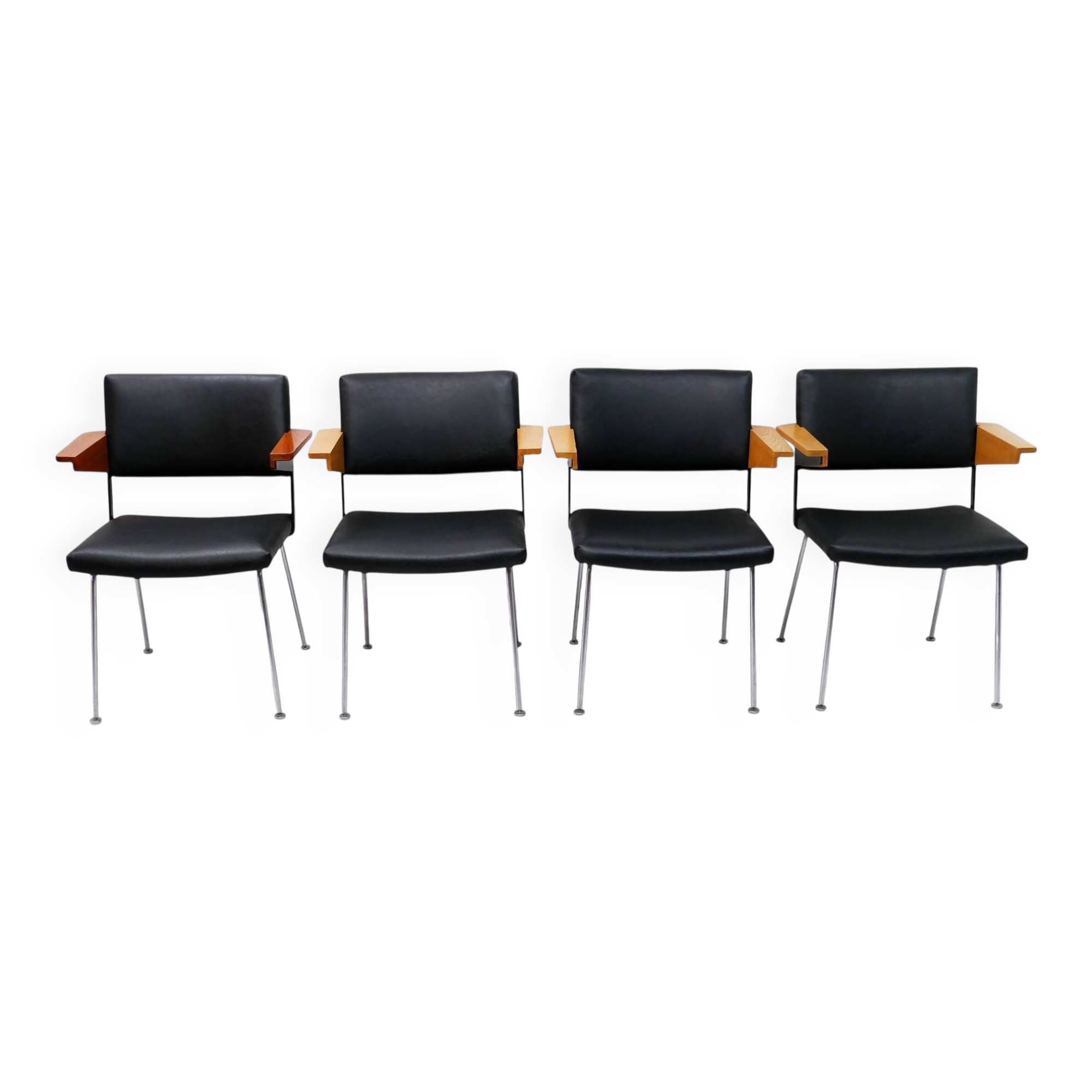 Ensemble de 4 fauteuils par A. Cordemeyer pour Gispen