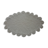 Napperon blanc ovale en coton crocheté