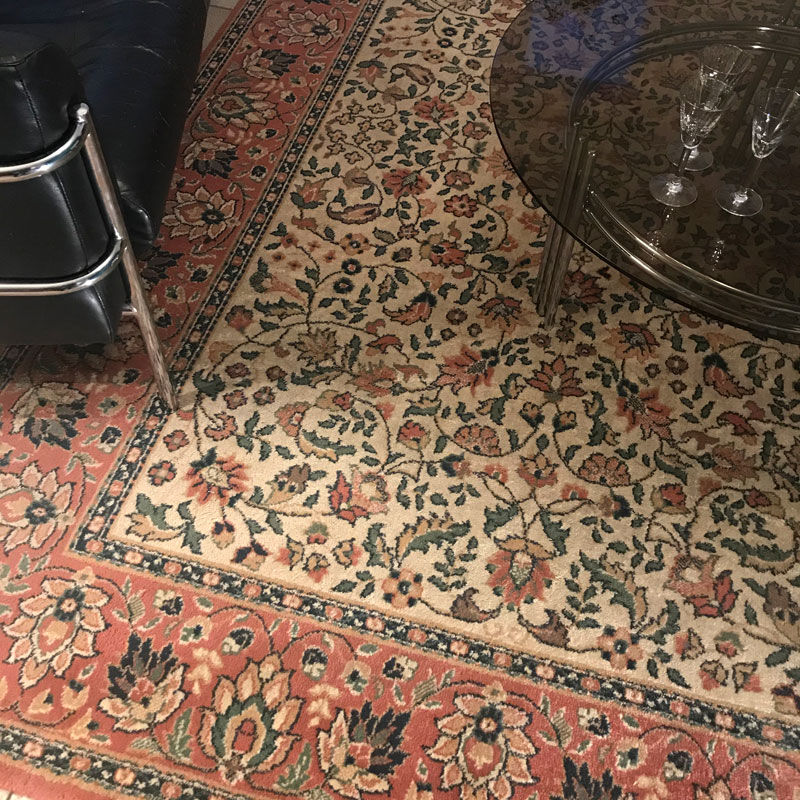 Pink and beige vintage carpet (198 x 286 cm)
