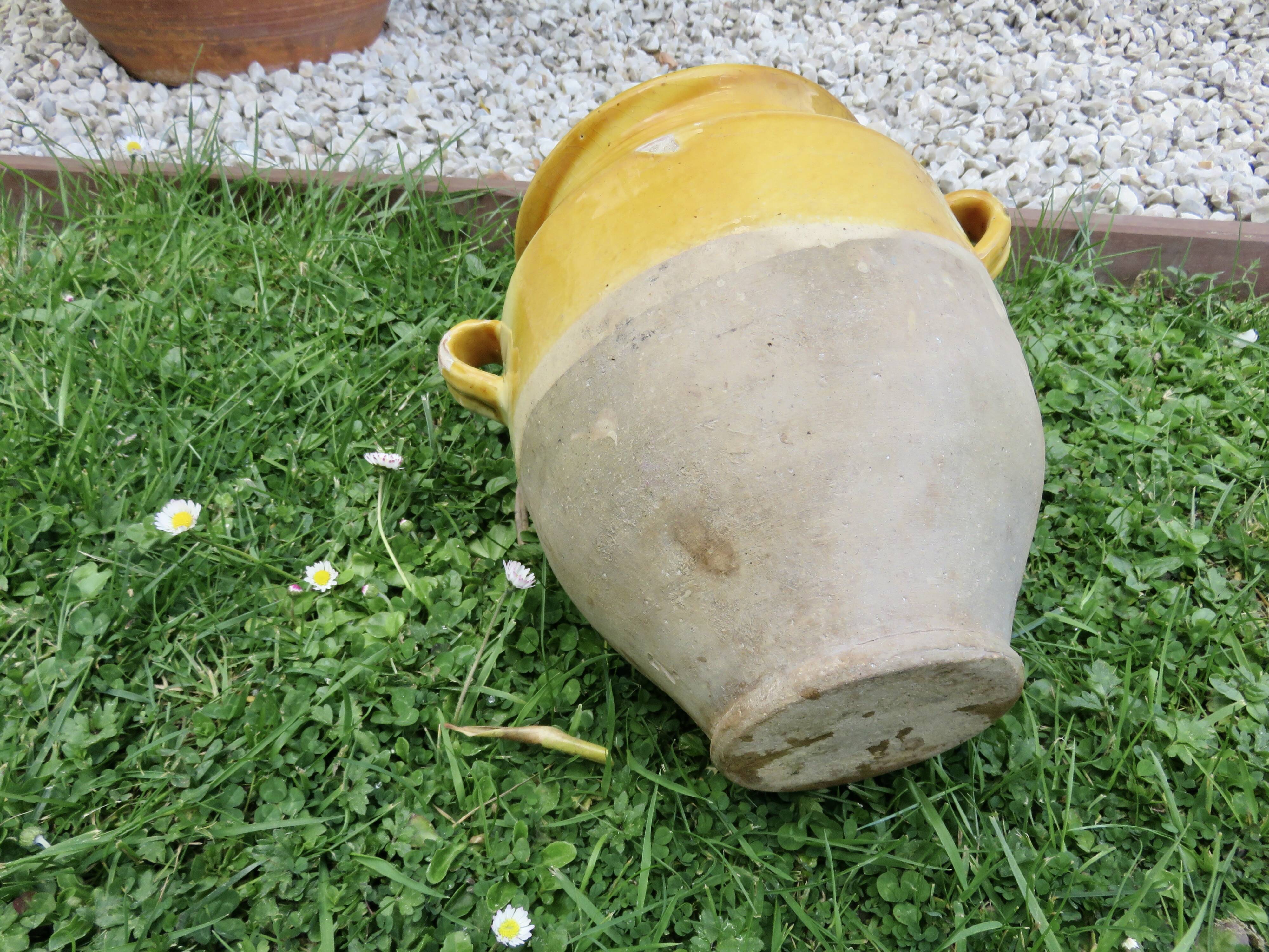 Glazed yellow terracotta jar, south-west of France.