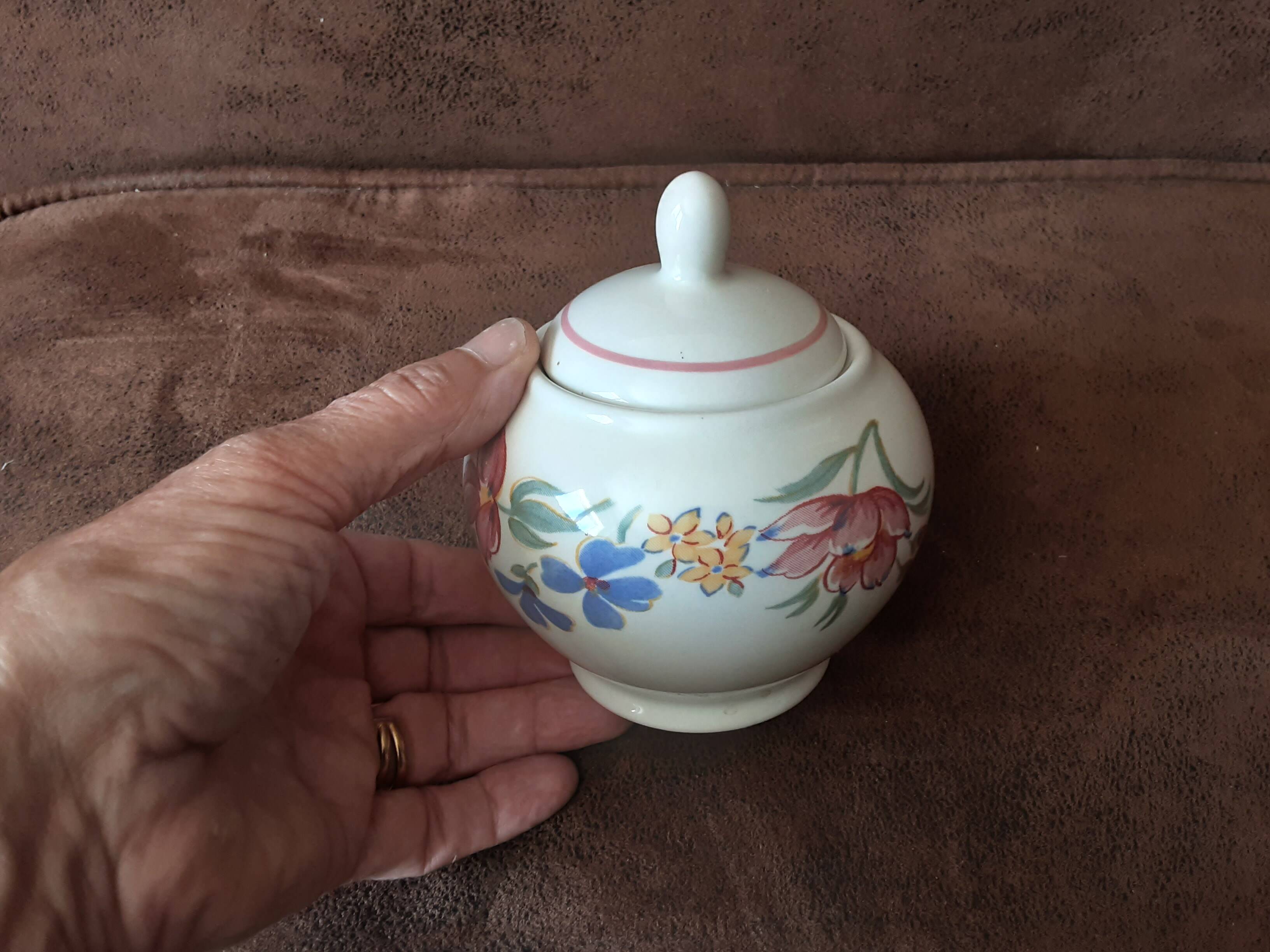 Sugar bowl Chelsea England