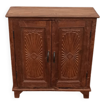 Commode en bois ancien