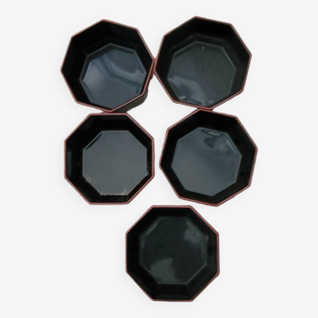 Black octagonal bowls with red edging