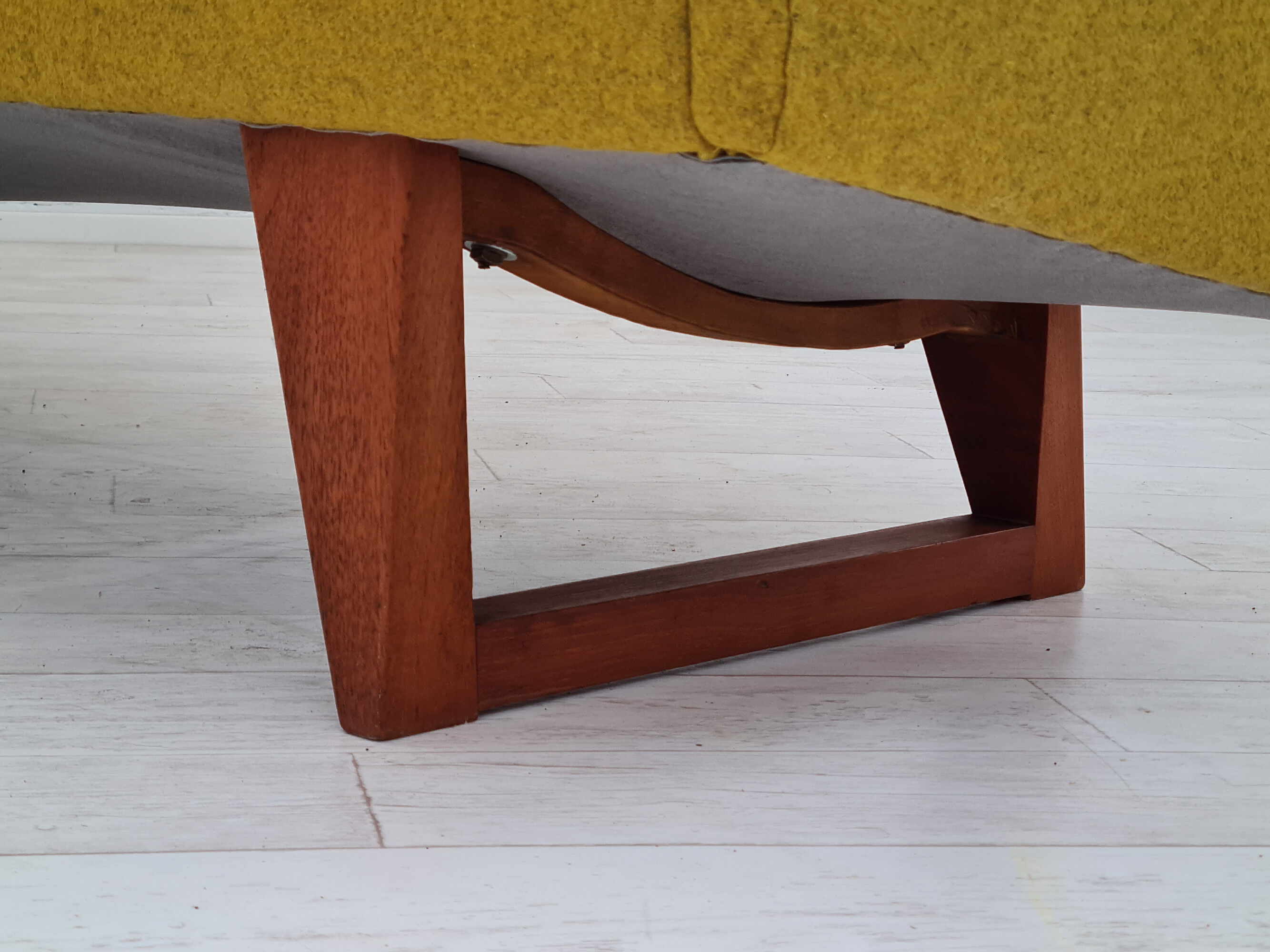 Canapé 3 modèle H.M.11, design danois par Illum Wikkelsø