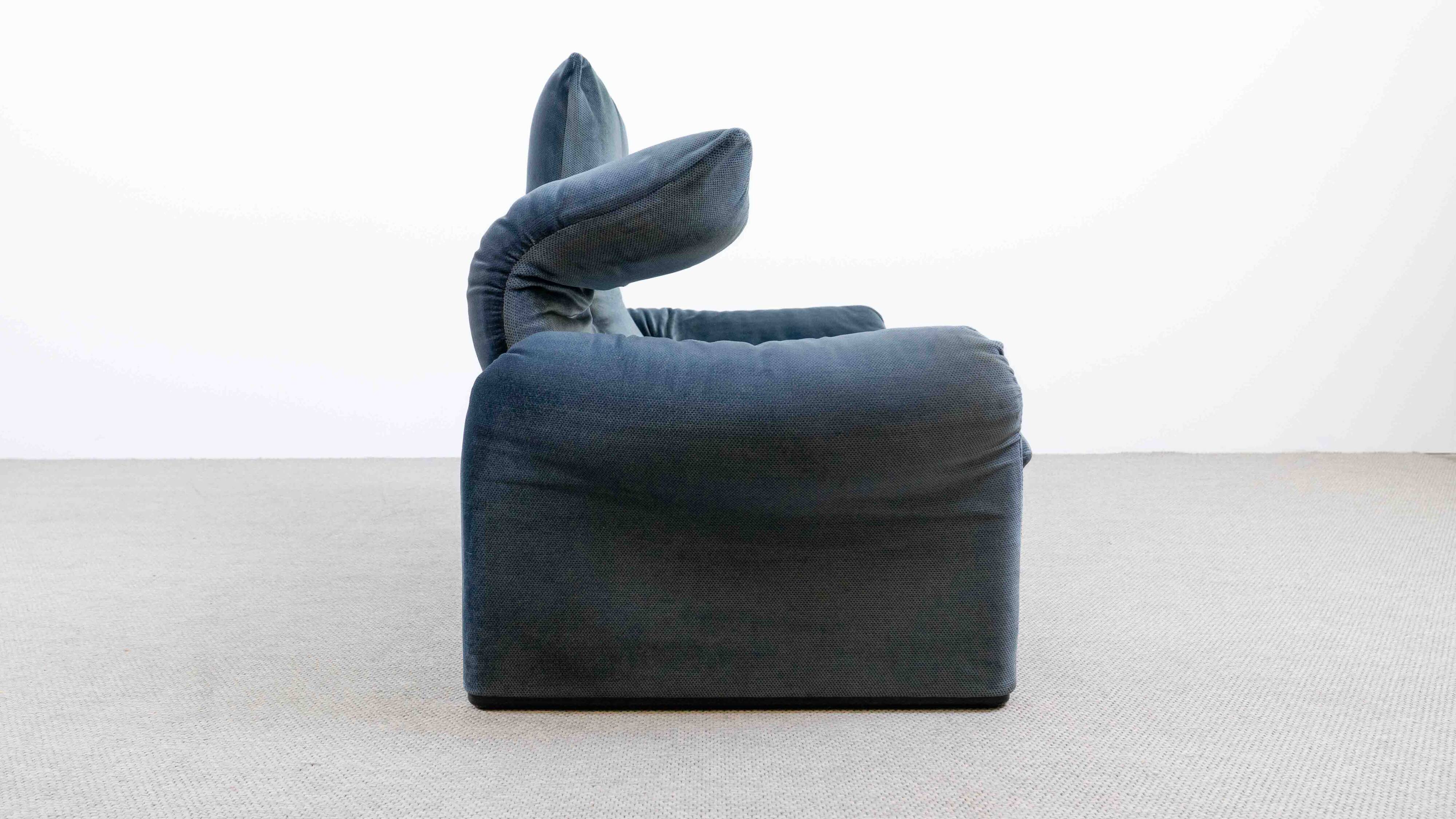 Maralunga Sofa by Vico Magistretti for Cassina, 1980s