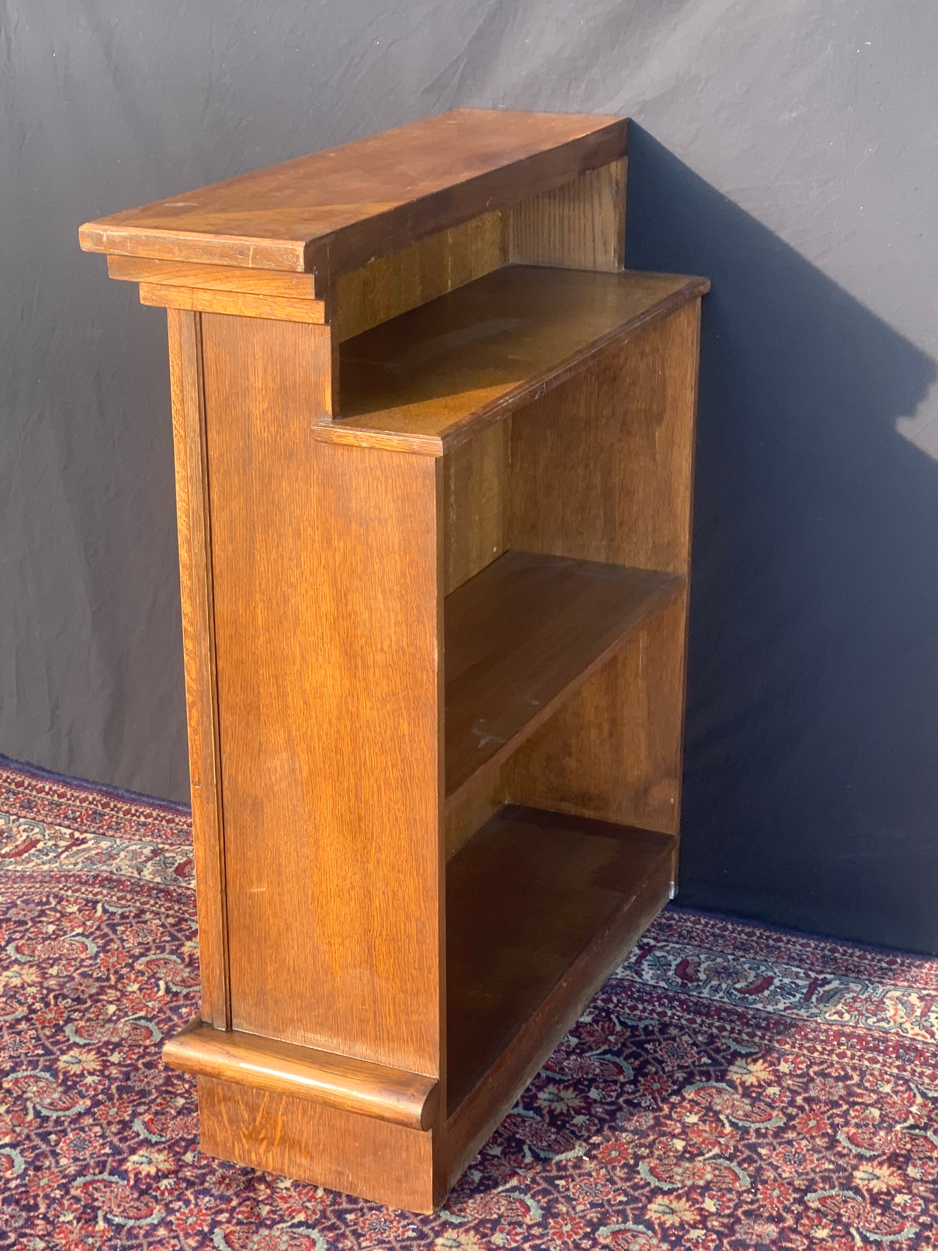 Bar, oak counter