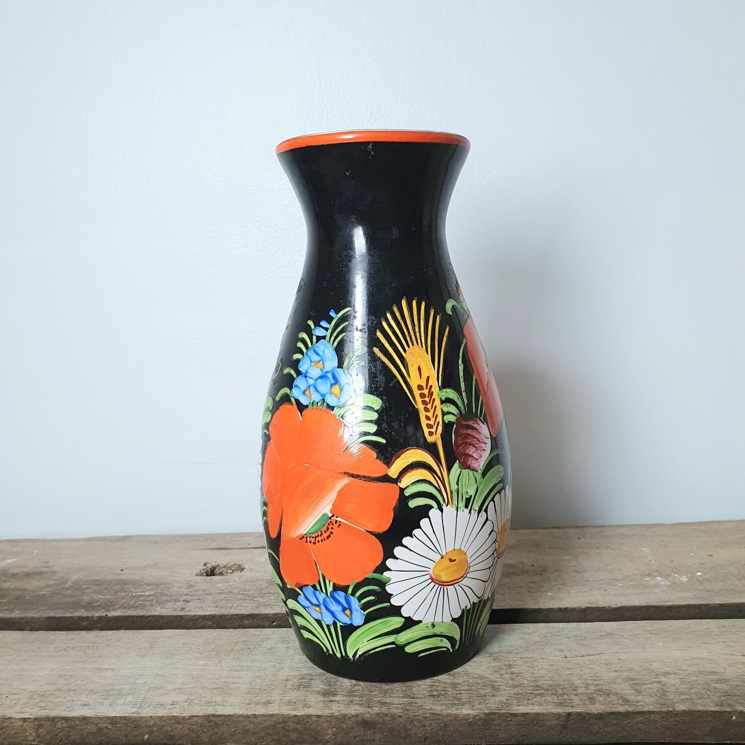 Ceramic vase
