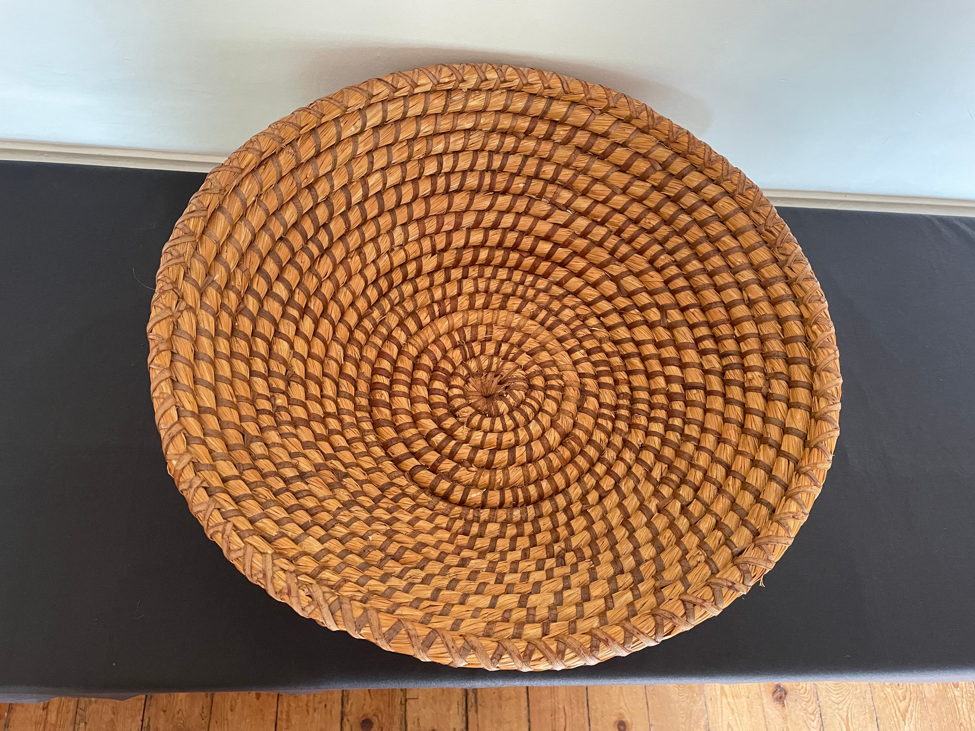 Woven straw basket