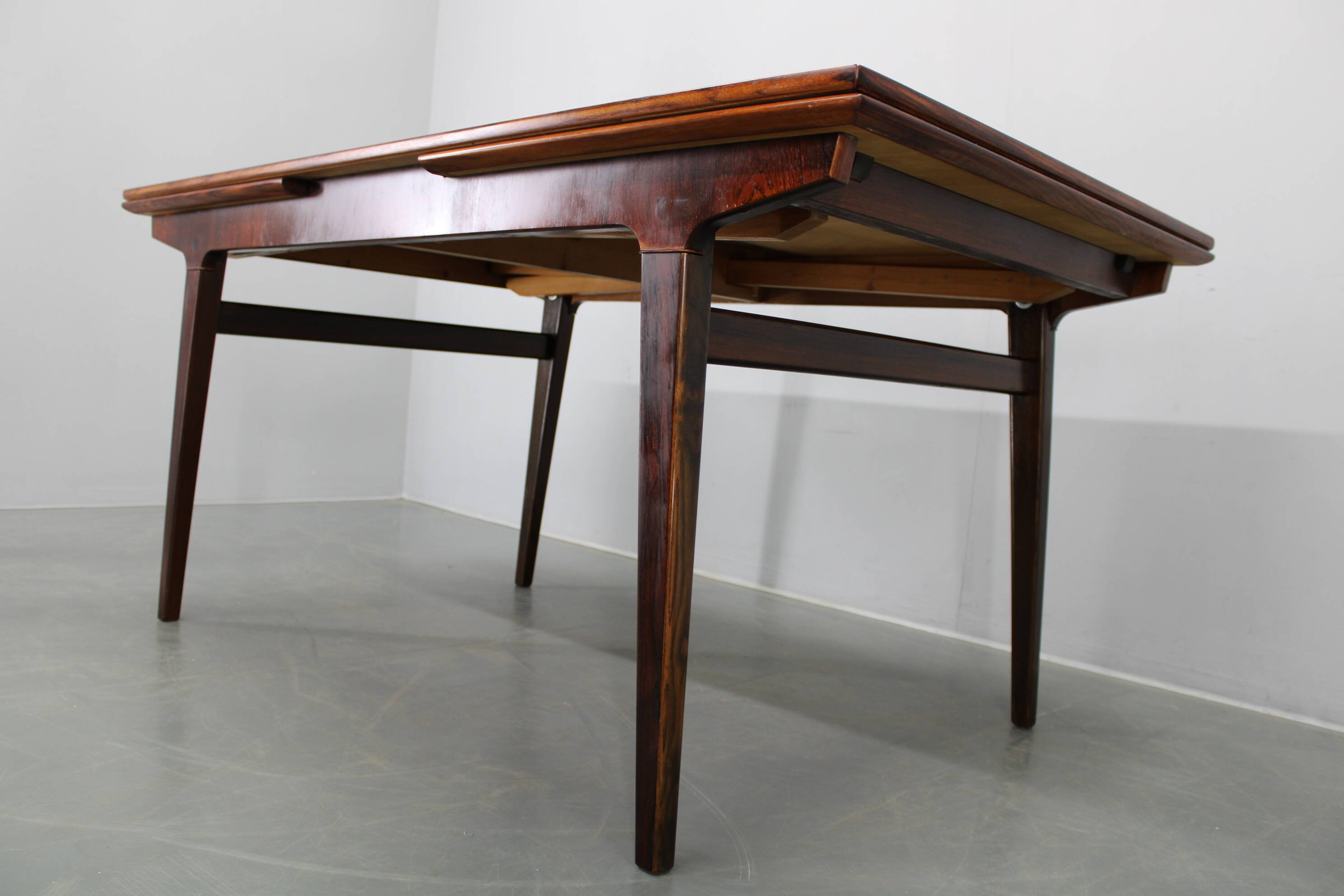 Mid-century Danish extendable dining table, Denmark, 1960s
