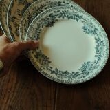 Set of 4 mismatched blue flat plates