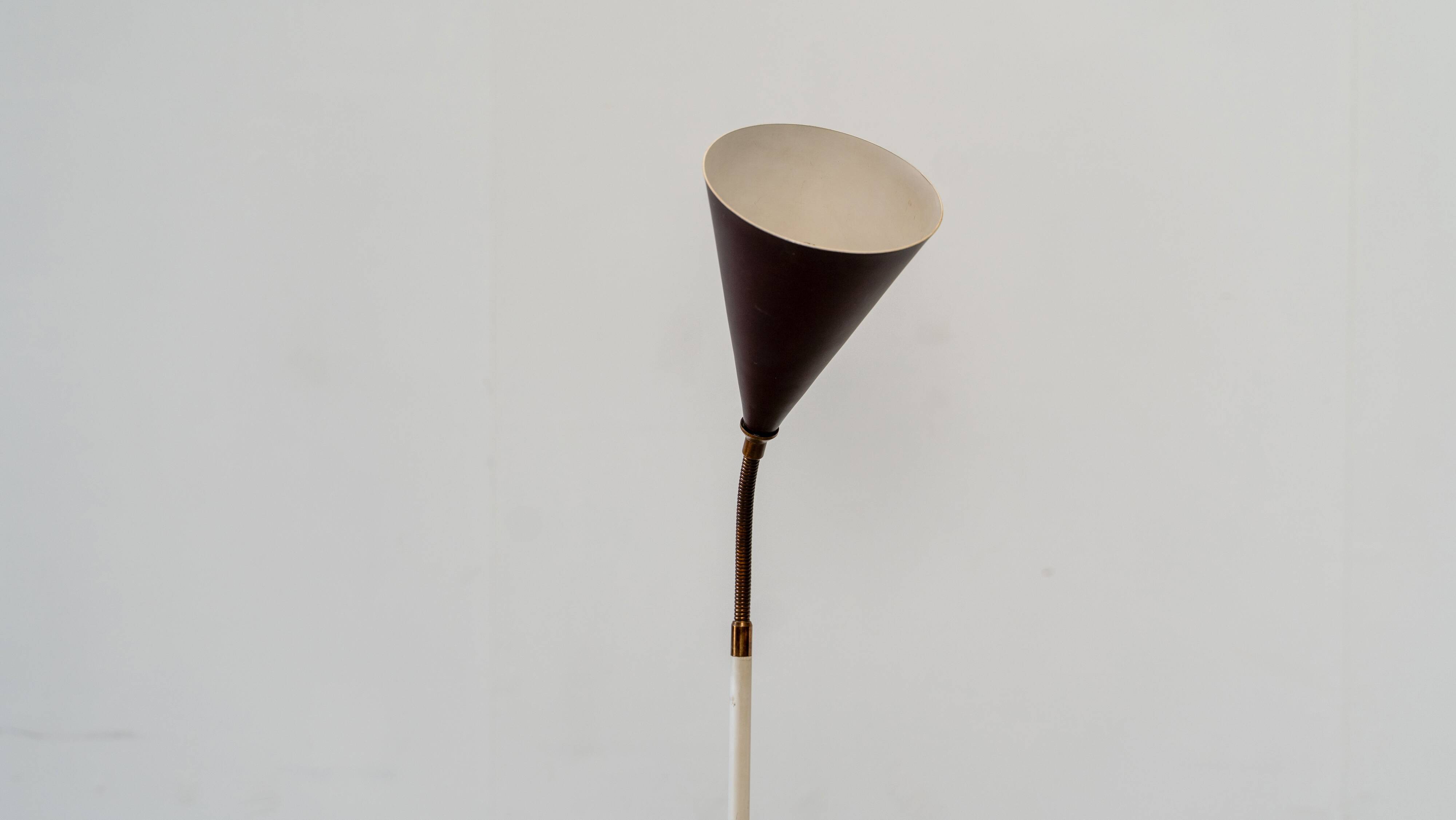 Lampe sur pied italienne avec base en marbre par Stillux