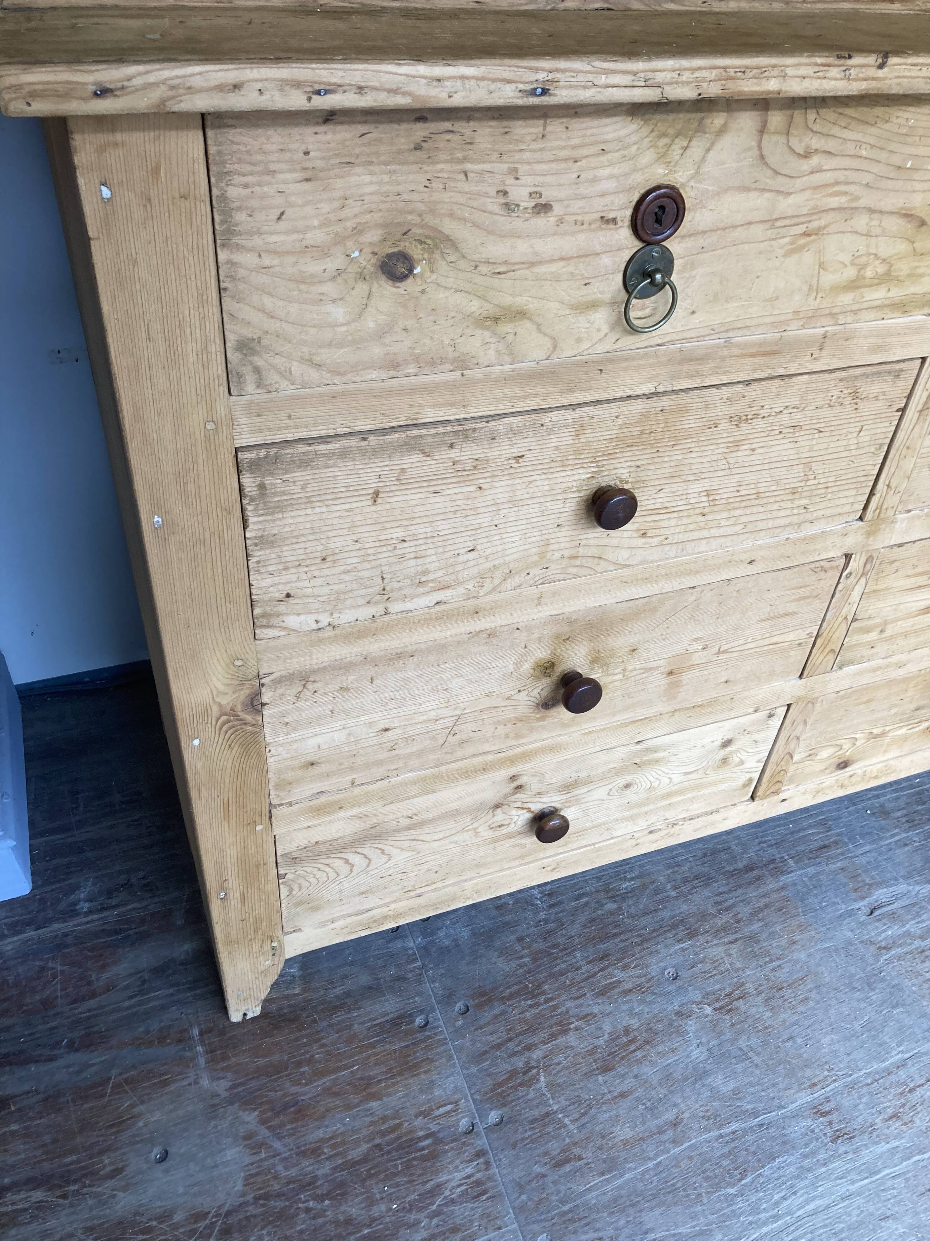 Piece of furniture by trade "haberdashery-hosiery"