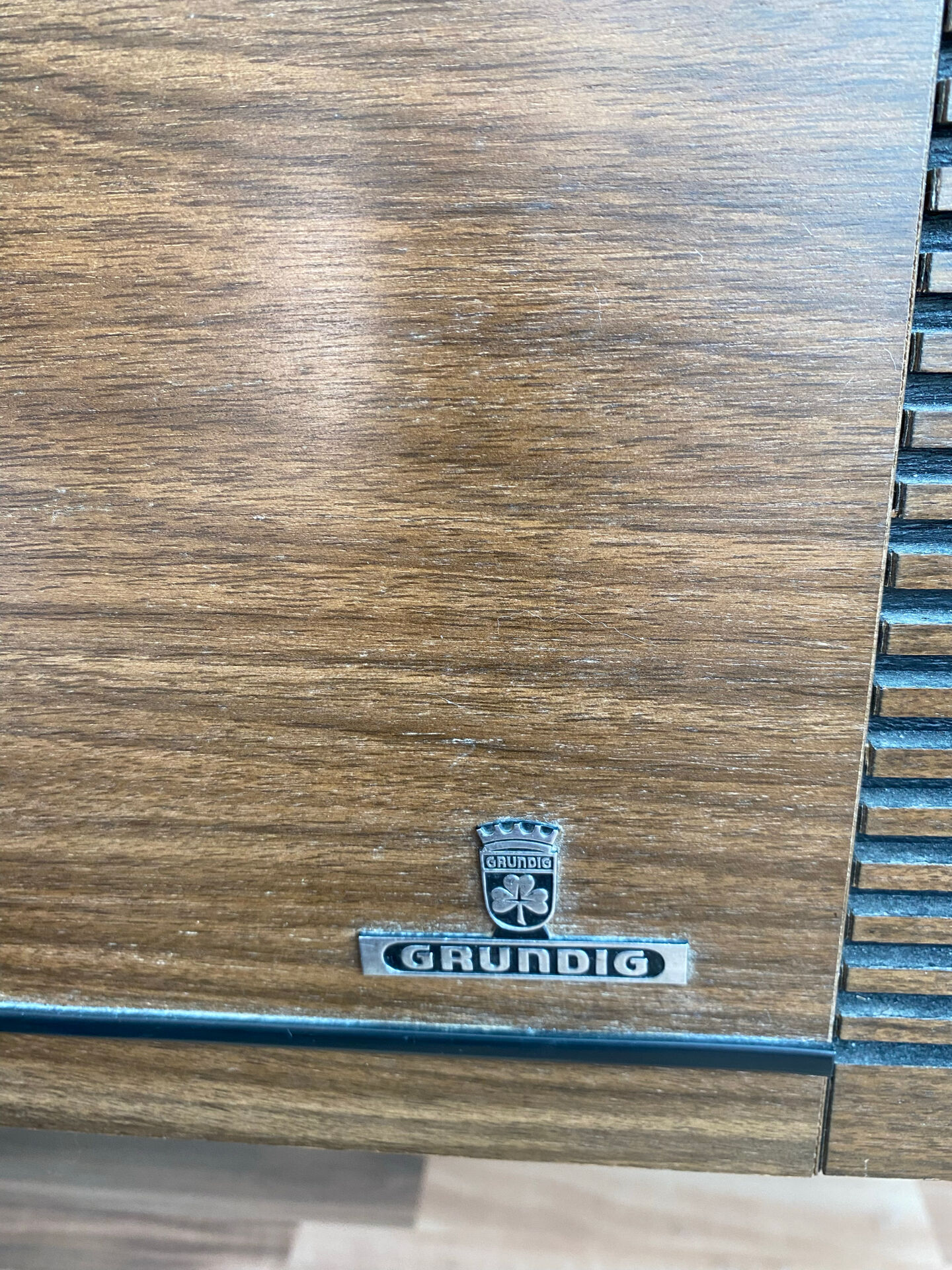 Vintage Grundig hi-fi furniture from the 60s/70s – radio & turntable inside