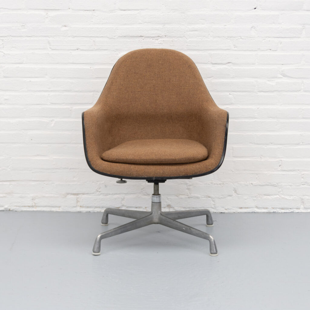 Eames Loose Cushion EC176 Chair Herman Miller 1970s