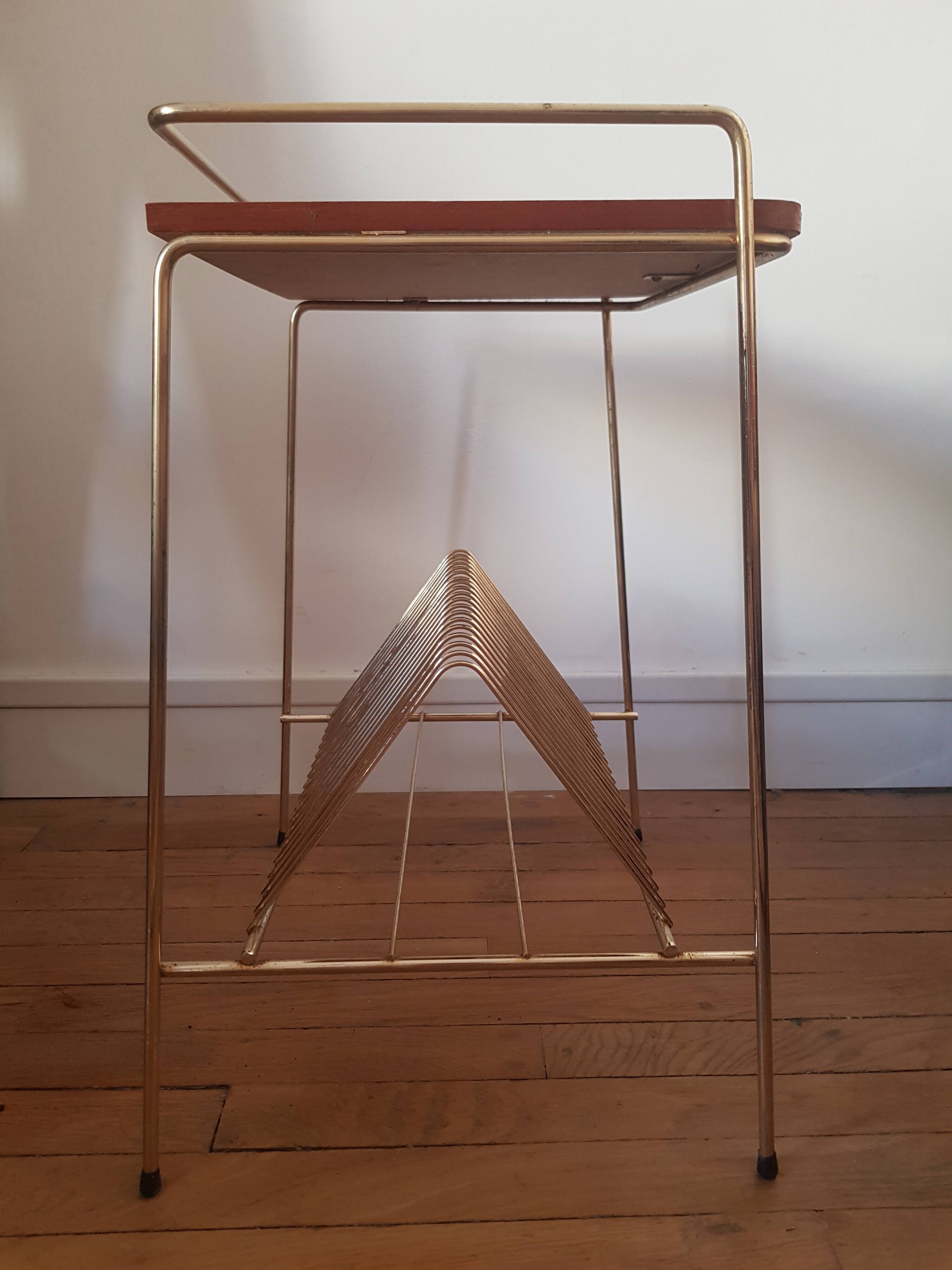 Side table / vinyl stand