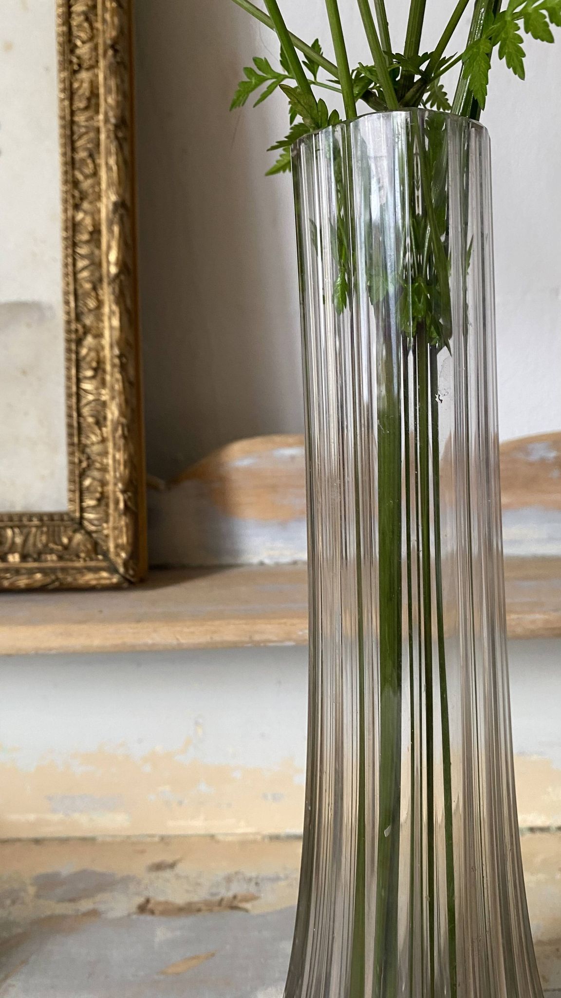 Vase en verre soliflore années 50-60