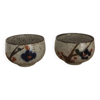 Set of two small bowls