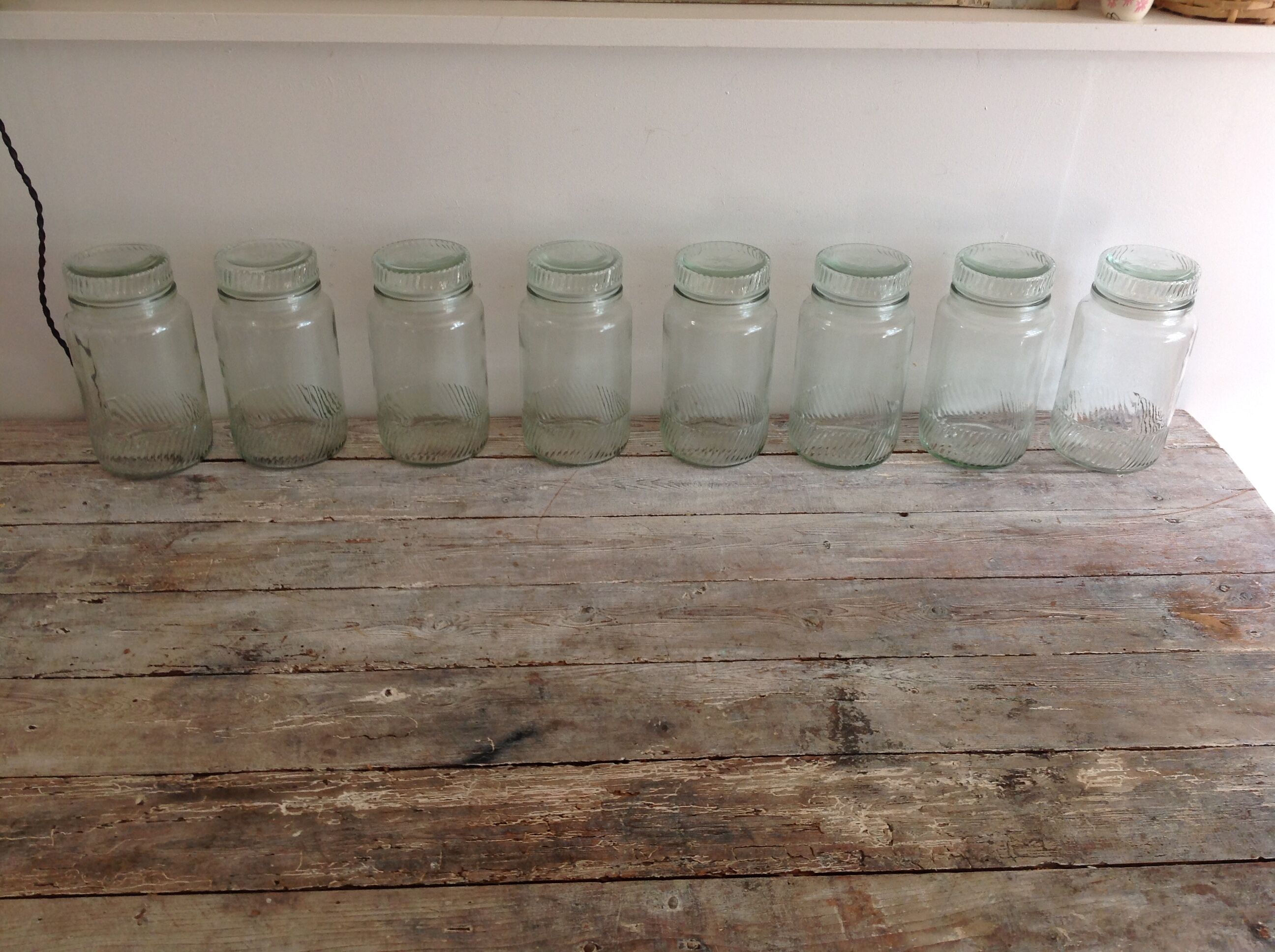 Series of 8 jars