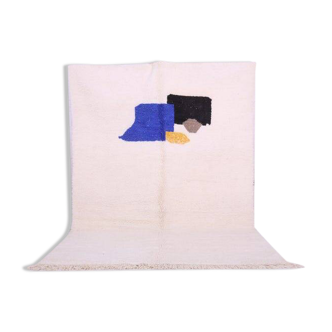 Berber rug in natural wool, size 150 x 250 cm, colorful patterns